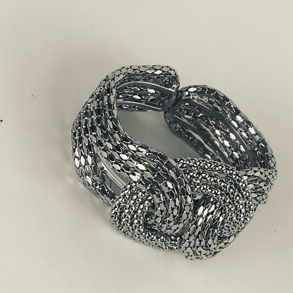 Infinity Knot Triple Strand Fashionable In Silver Bracelet NWT - Picture 2 of 6